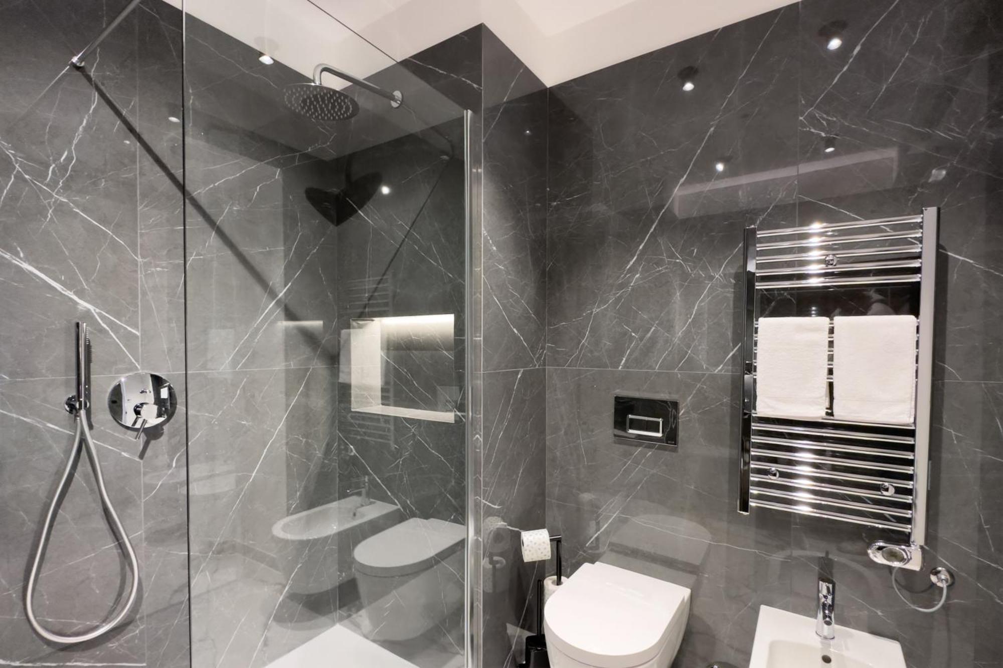 Insogno Suites Neapol Zewnętrze zdjęcie