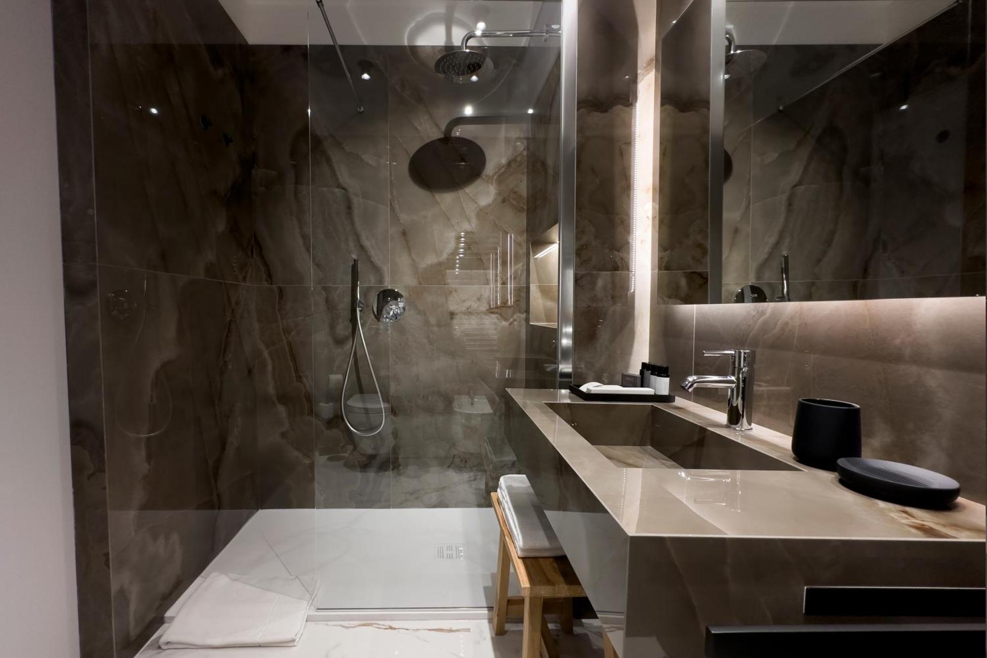 Insogno Suites Neapol Zewnętrze zdjęcie