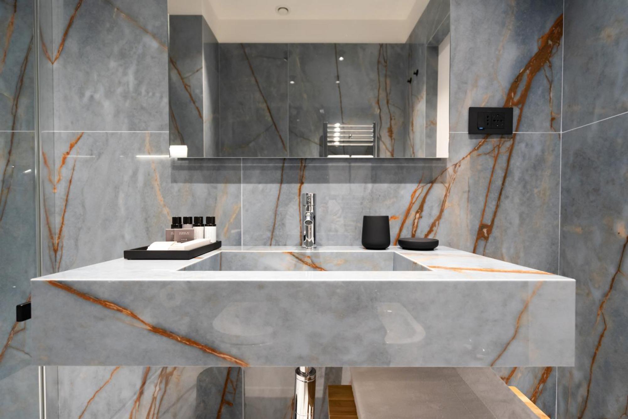 Insogno Suites Neapol Zewnętrze zdjęcie